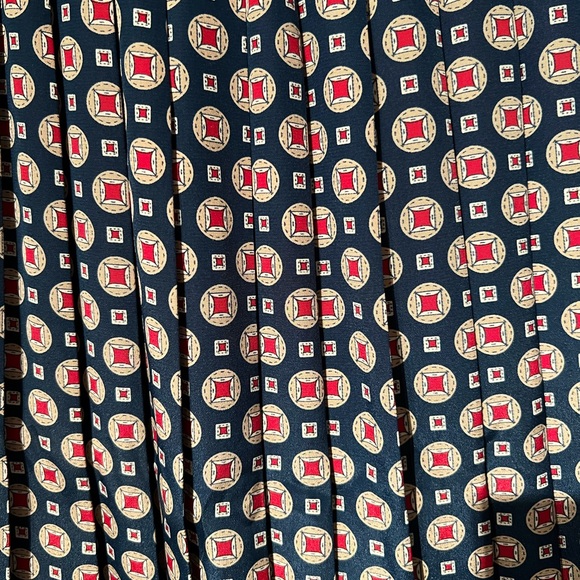 Vintage Red & Blue Pleated Skirt - Picture 3 of 4